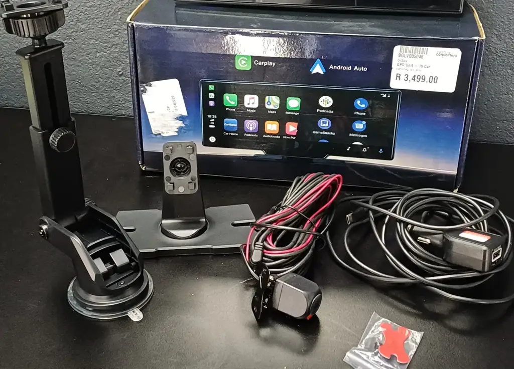 Car Play P1 Pro A Portable 10.26-Inch Hd Touch Screen Car Tablet - View 3