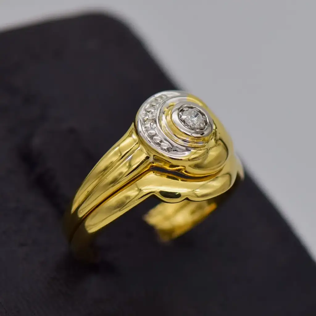 18ct Yellow Gold Wedding Ring Twin Set - View 2