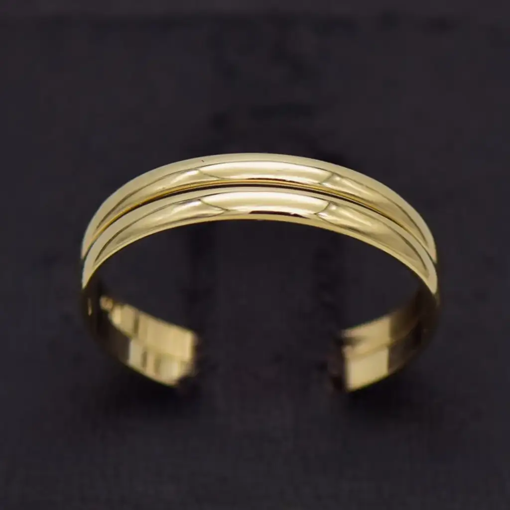 9ct Yellow Gold Ring Stagging Rings