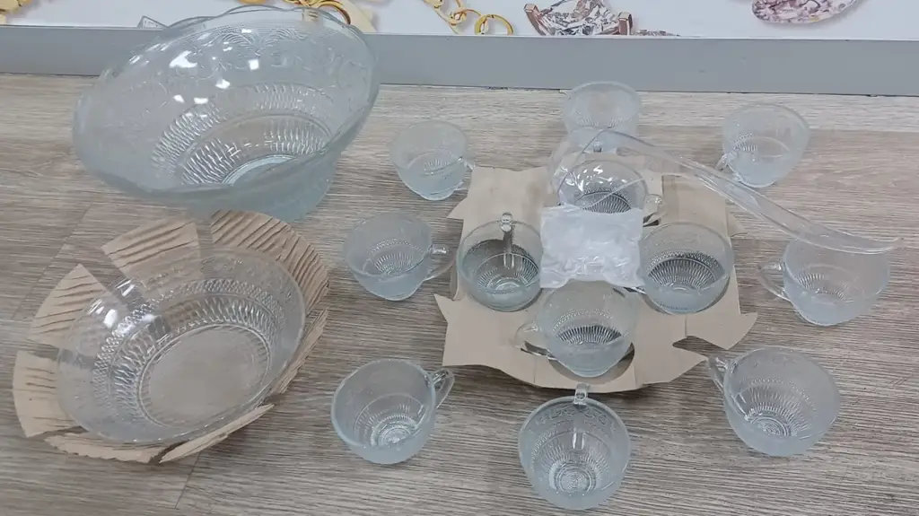 Classica 27‑Piece Punch Bowl Set - View 4