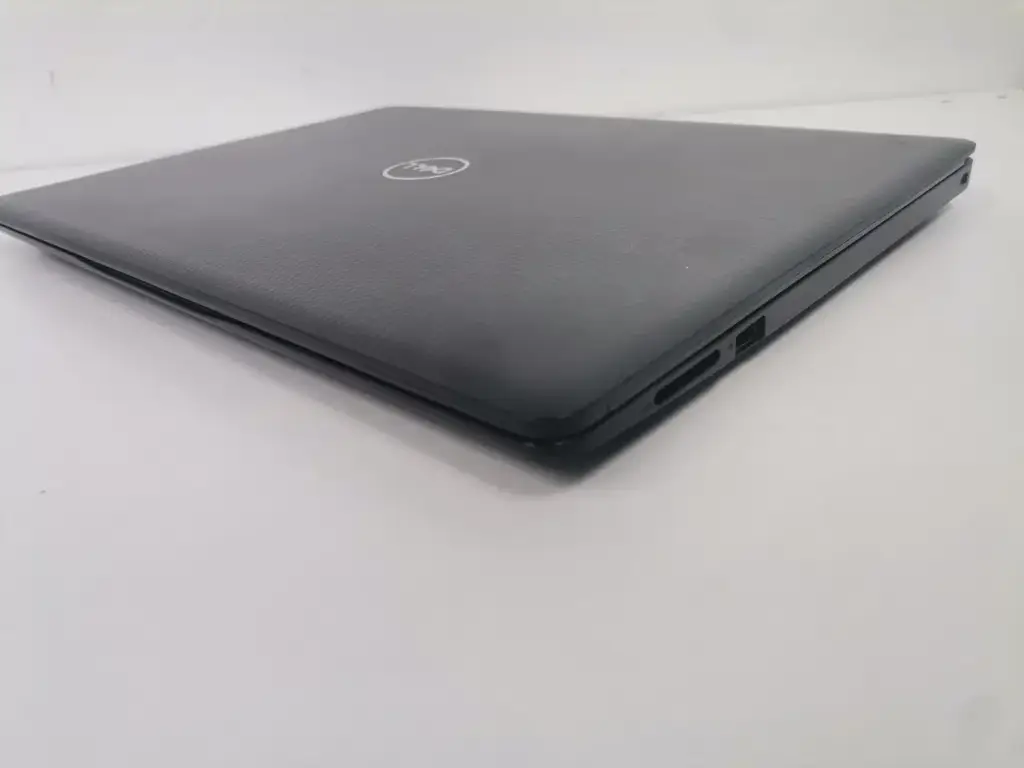 Dell Inspiron 3481 Intel I3-7Th Gen 1Tb Hdd (Screen Case has a crack) - View 4