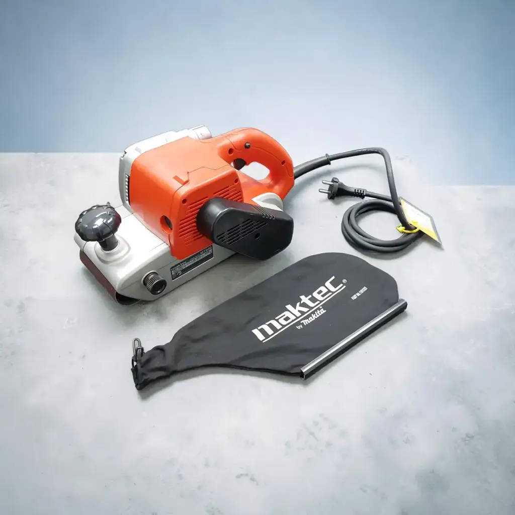 Maktec Mt940 Belt Sander - View 2