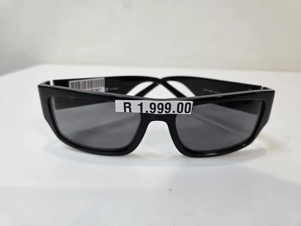 Versace 4385 Polarized Sunglasses - View 2
