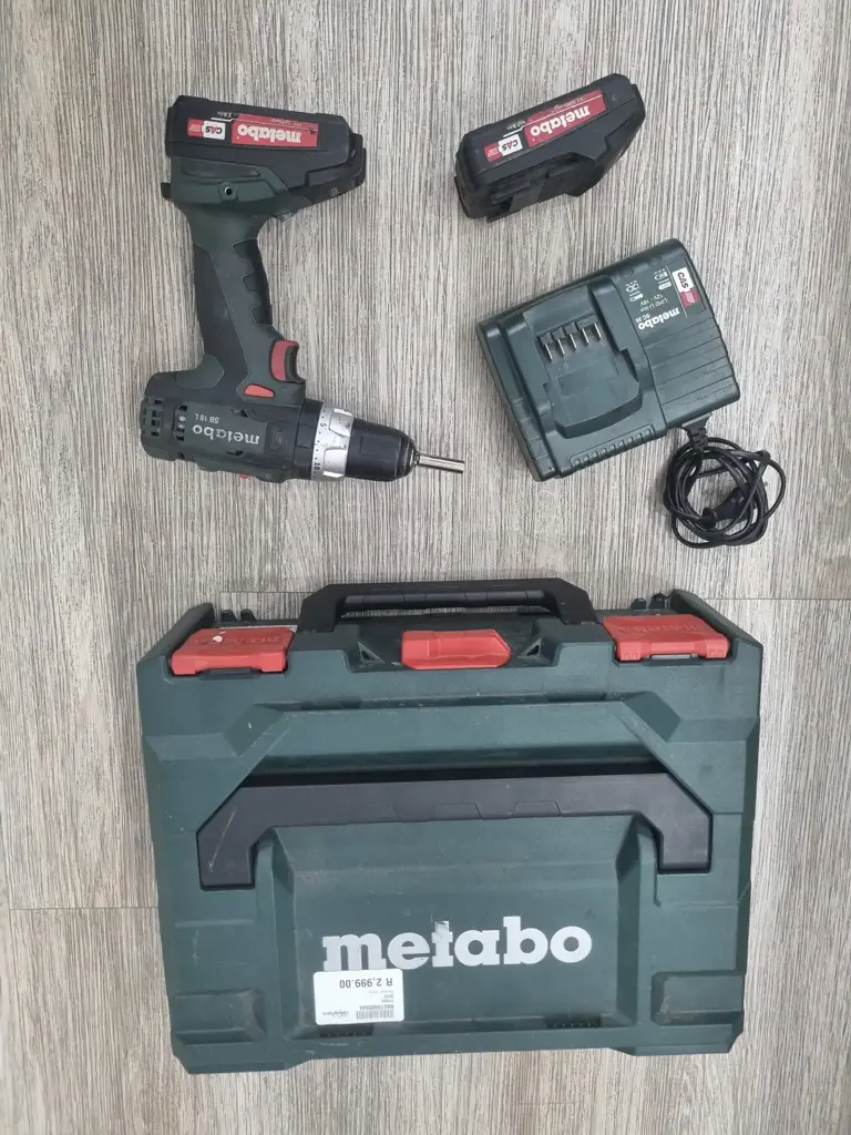 Metabo 18V Cordless Combi Hammer Drill - View 2