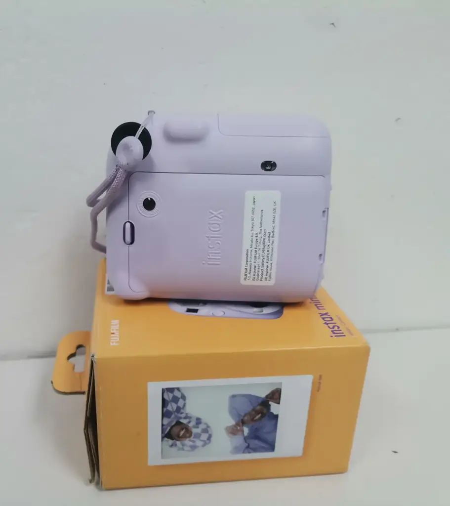 Fujifilm Instax Cam Mini 12 Lilac Purple - View 3