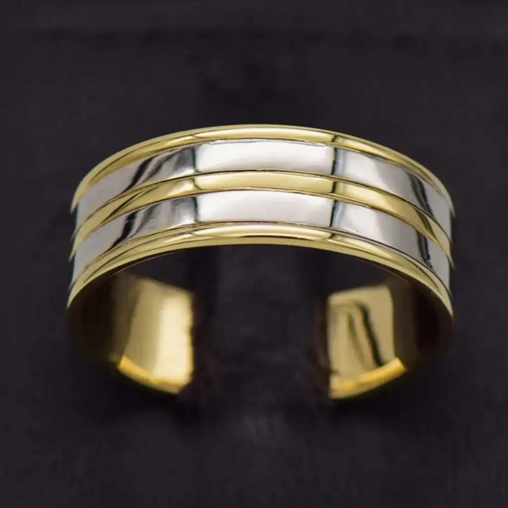 9ct Two Tone Wedding Band Patterned
