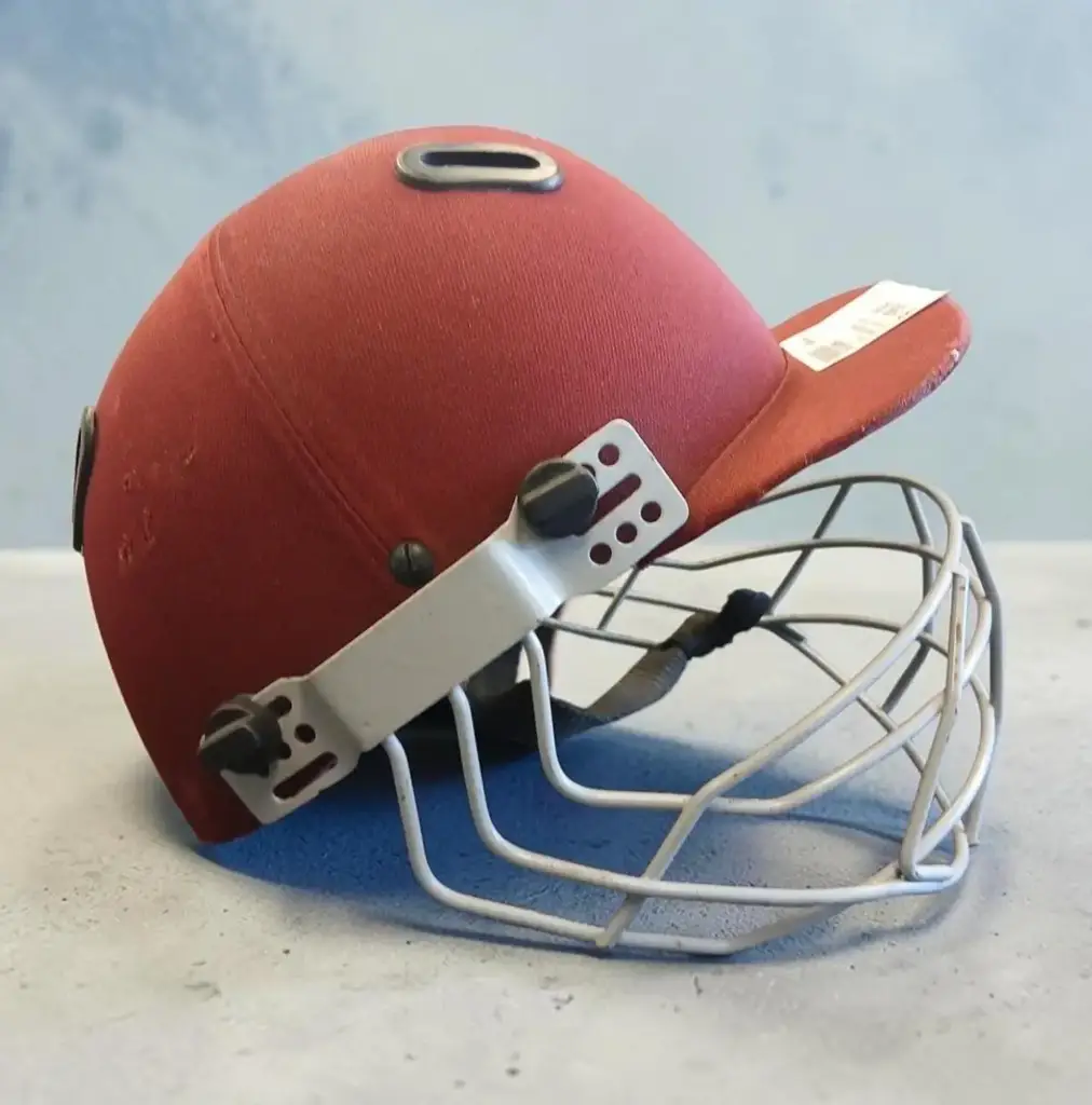 Hookaburra Cricket Helmet - View 3