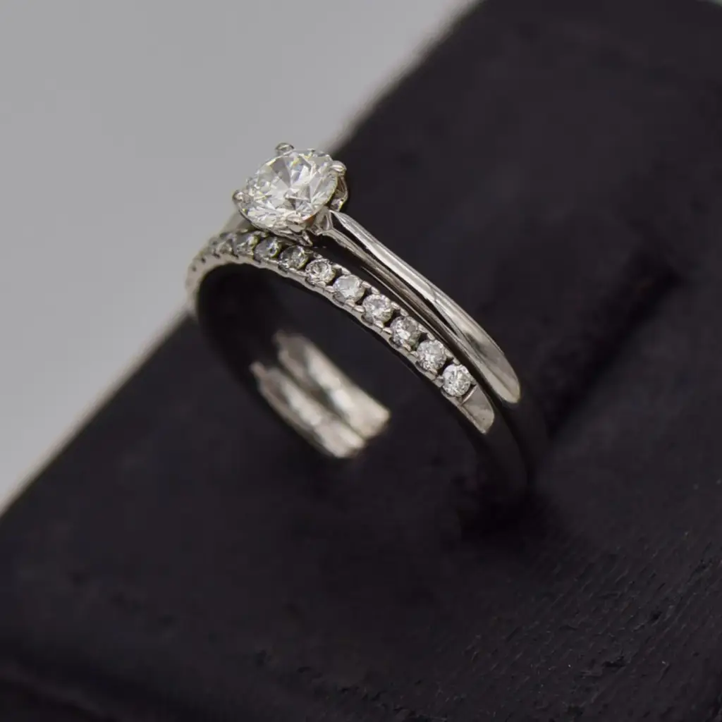 18ct White Gold Wedding Ring Twin Set - View 3