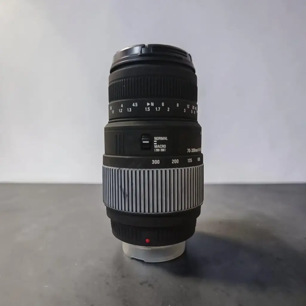 Sigma Dg 70 - 300Mm Leans