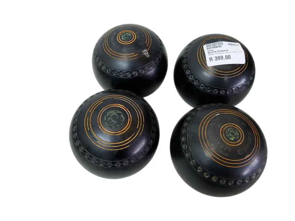 Henselite Super Grip Size 6 Lawn Bowls Set - View 2
