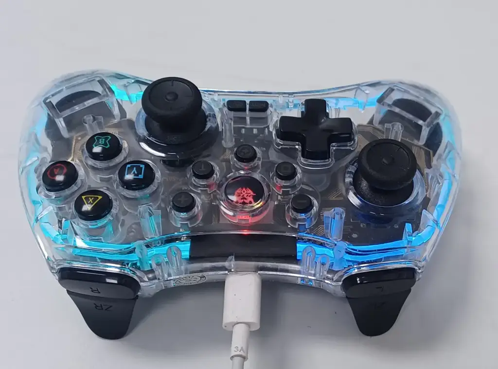 Jive Innovative S03 Wireless Multi-Game Controller - View 3