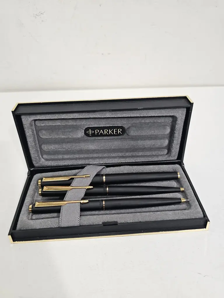 Parker Black And Gold Pen And Pencil Set - View 2