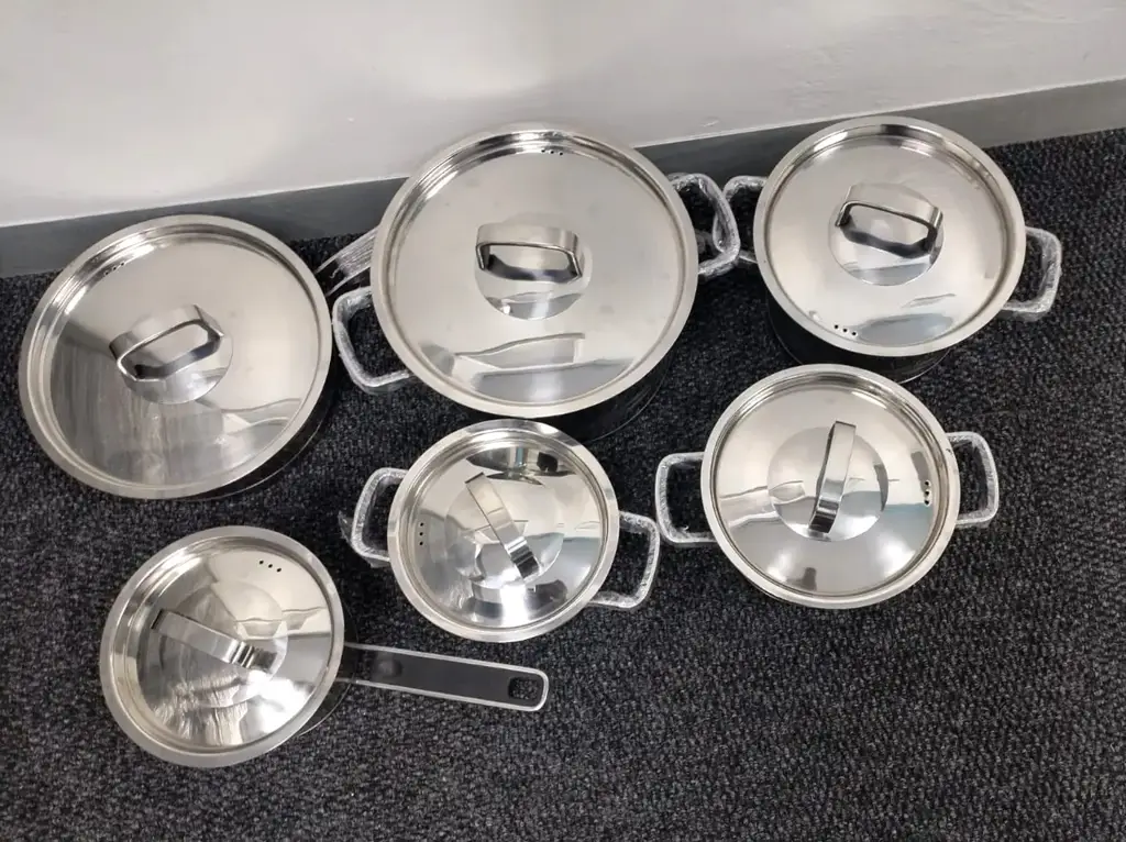 Totally Home 12Pc Cookware Set - View 2