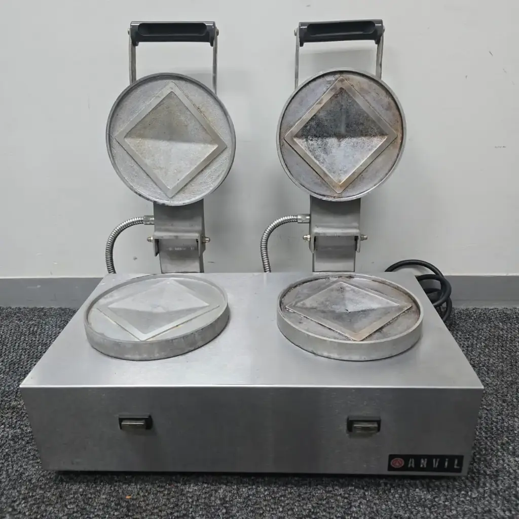 Anvil Double Commercial Waffle Maker. - View 2