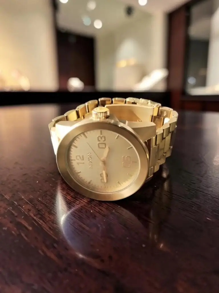 Nixon Corporal Ss 17B All Gold Watch