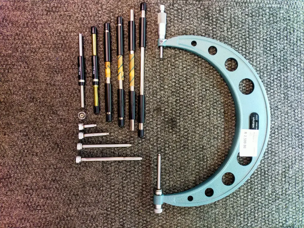 Mututoyo No.104-136 Caliper