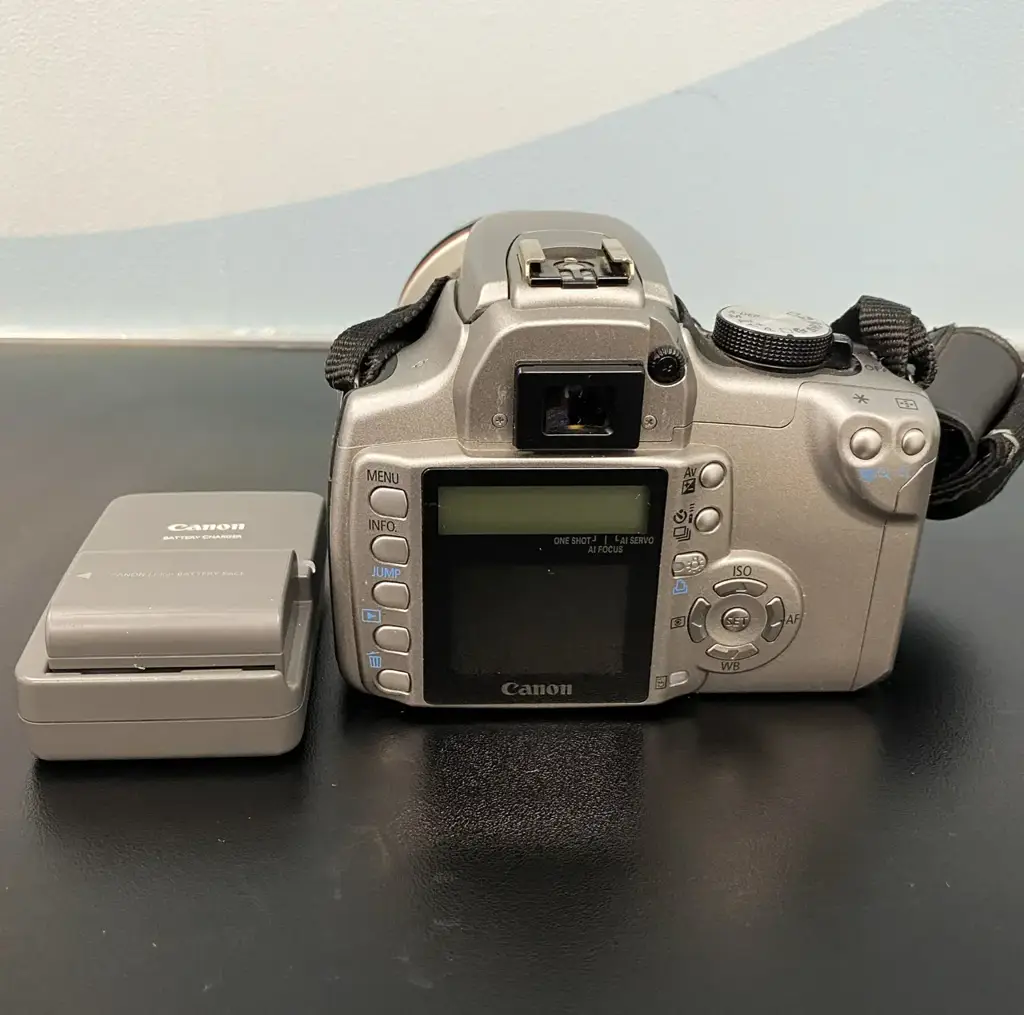 Canon Eos 350D Camera - View 5