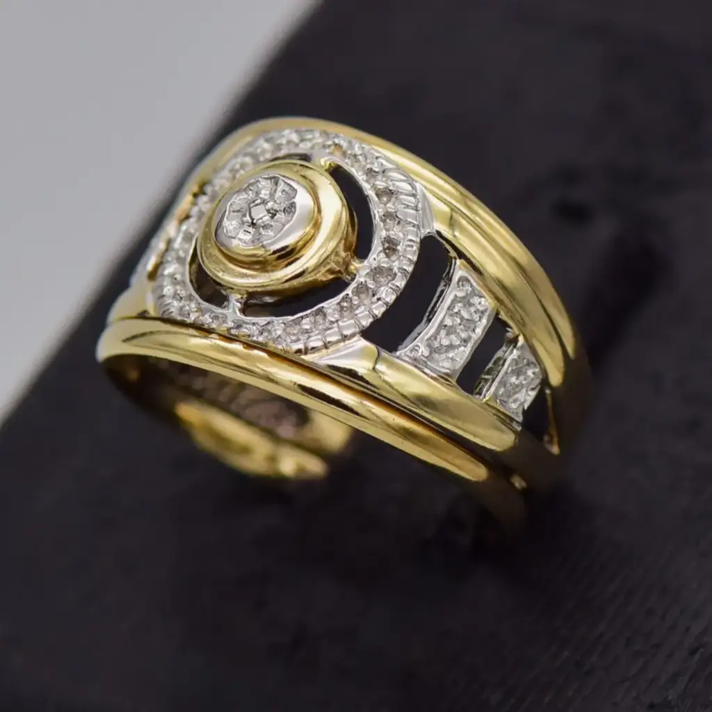 9ct Yellow Gold Wedding Ring Trip Set - View 3