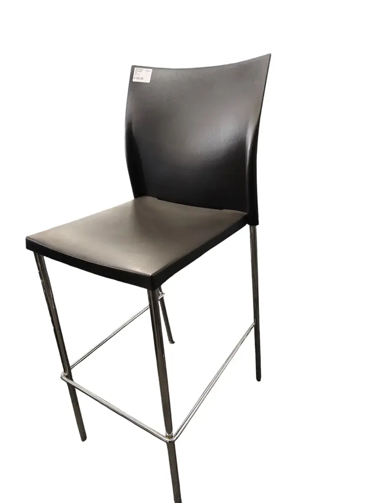 Black High Chair - View 2