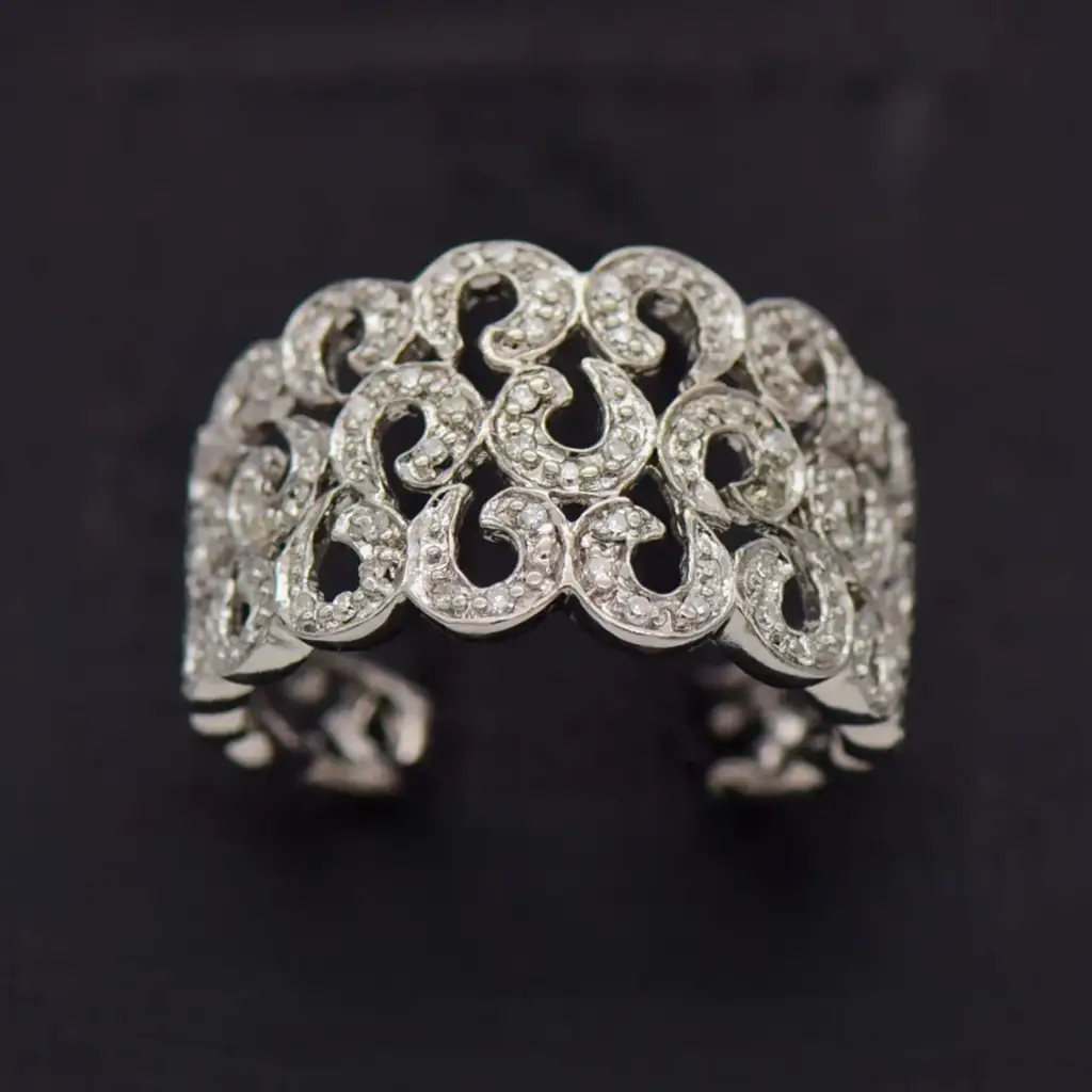 9ct White Gold Dress Ring