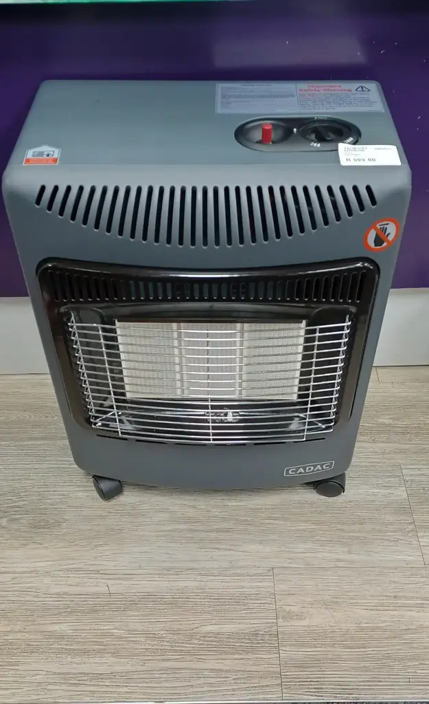 Cadac 3 Panel Gas Heater With A Piezo Iginition