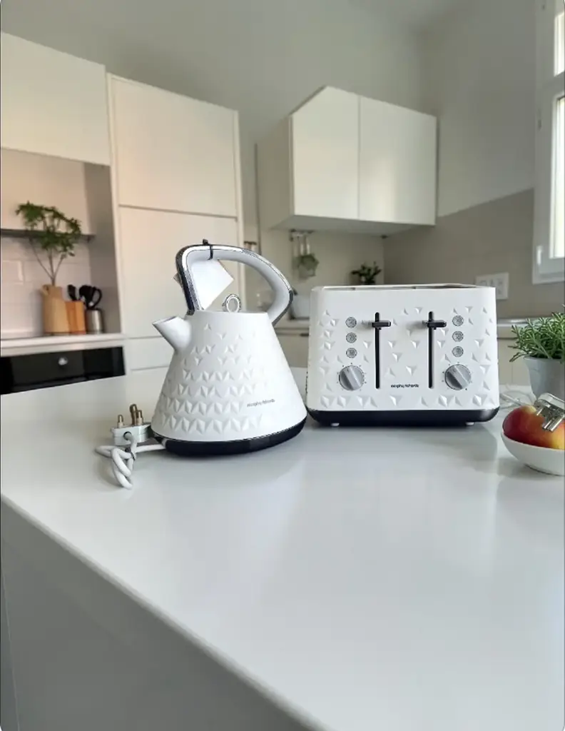 Morphy Richards Kettle And 4 Slice Toaster