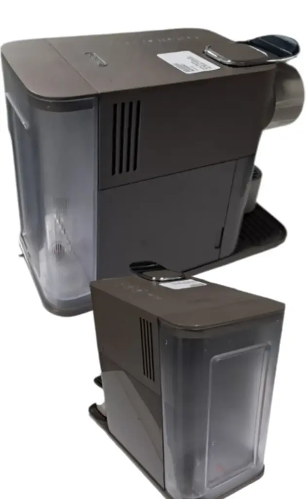 Delonghi Lattissima One Coffee Machine - View 4