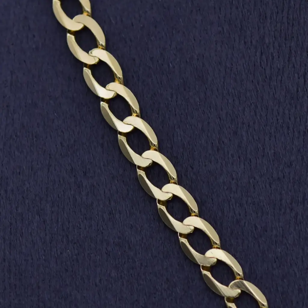 9ct Yellow Gold Chain Curb-Link - View 2