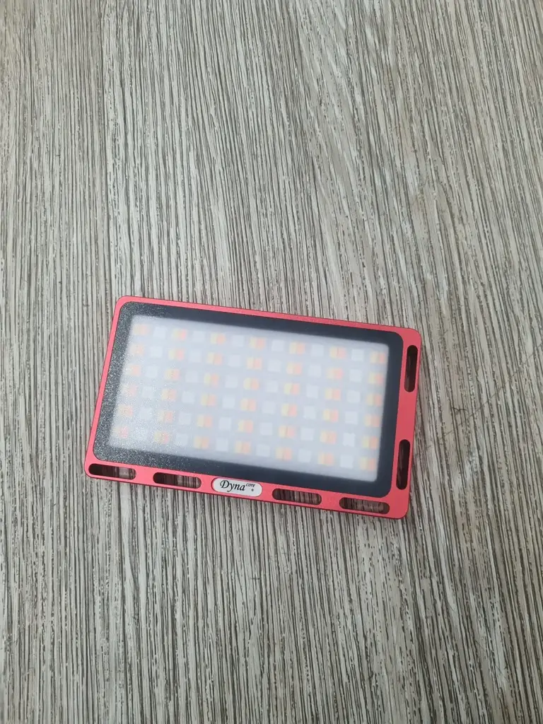 Dynacore D-120R Rgb Pocket Led Video Light