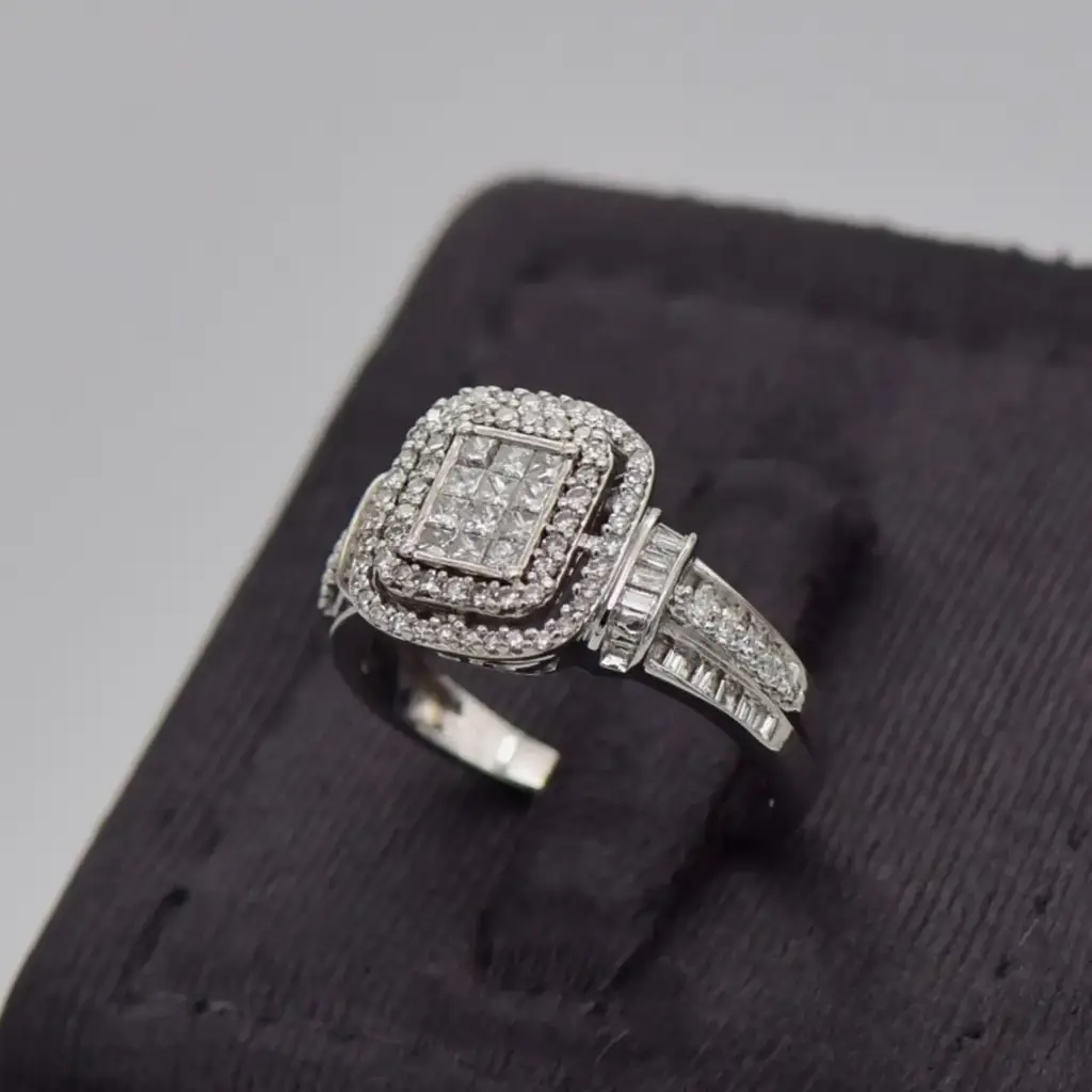 18Ct White Gold Dress Ring - View 3