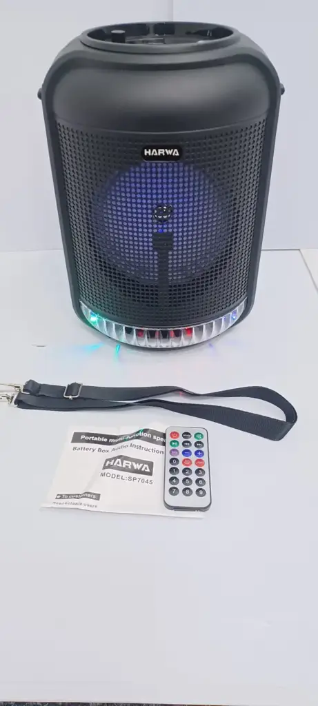 Harwa Sp7045 Bluetooth Speaker - View 3