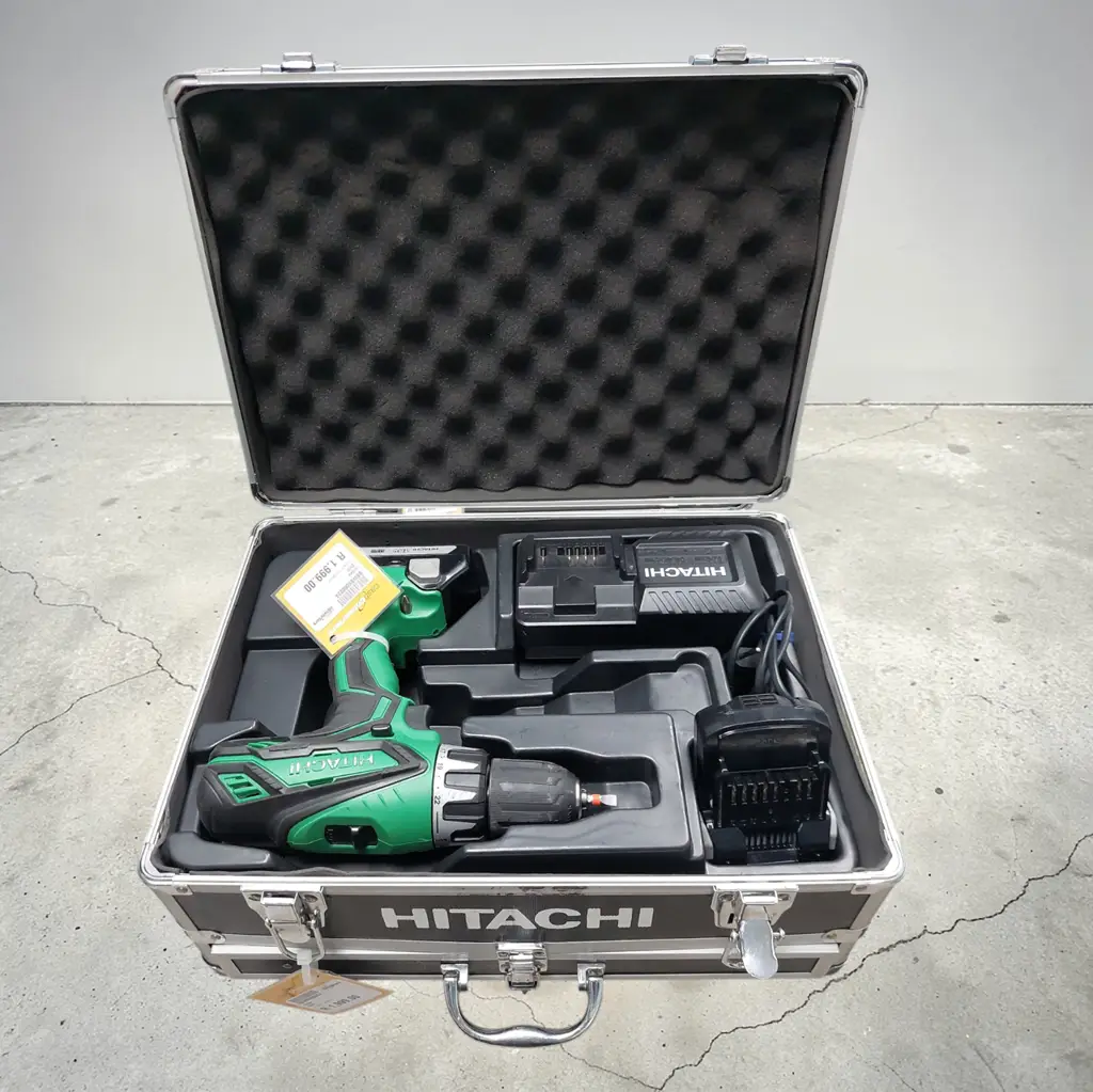 Hitachi Dv18djl Cordless Drill Driver + Alucase With 100 Acc.