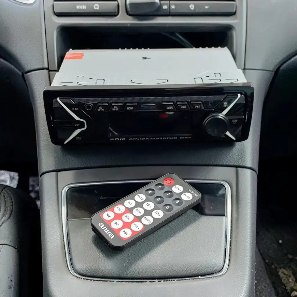 Aiwa Amc‑250 Bluetooth Mp3 Player