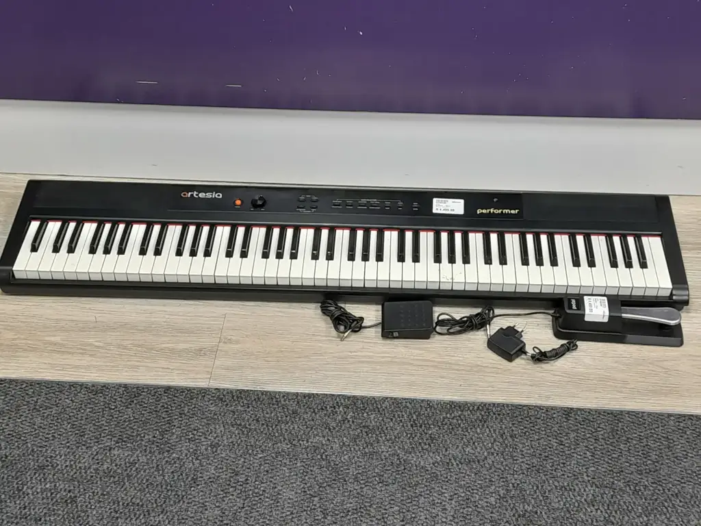 Artesia Performer Digital Piano
