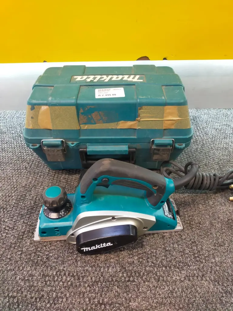 Makita Planer Kp0800k 620W 2.5Mm - View 2