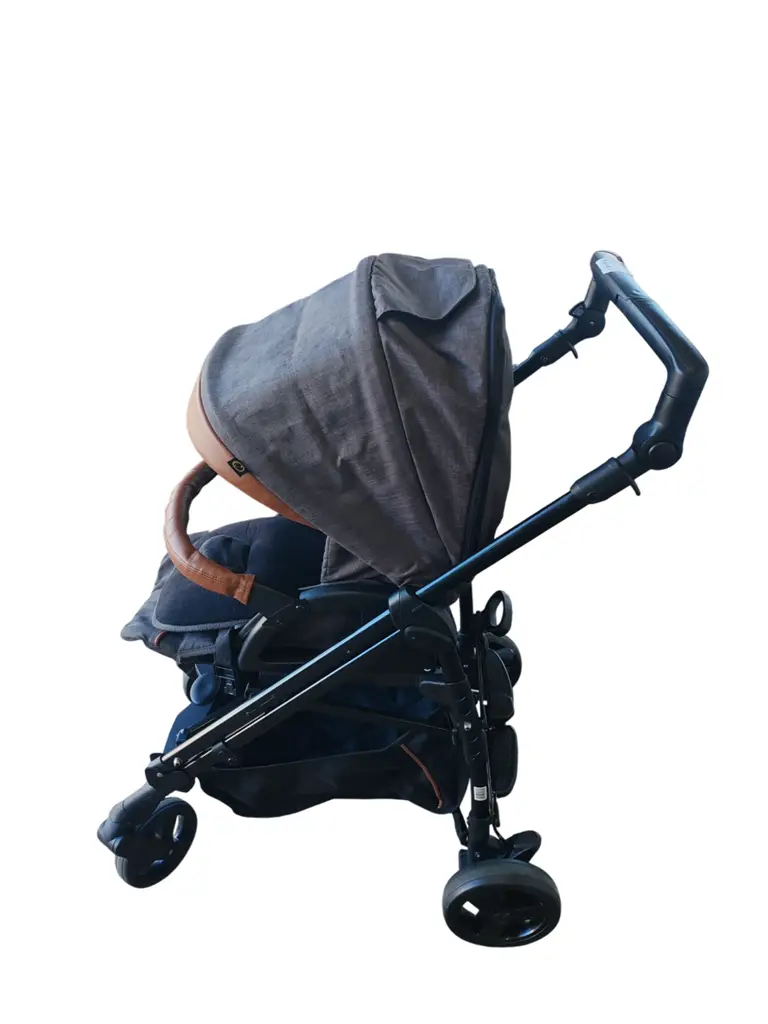 Chelin Pram | Store Collection - View 3