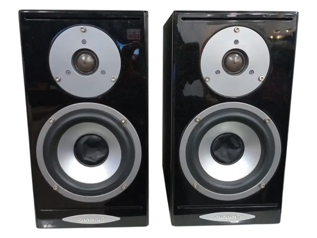 Quadral Argentum 02.1 Pair Speakers