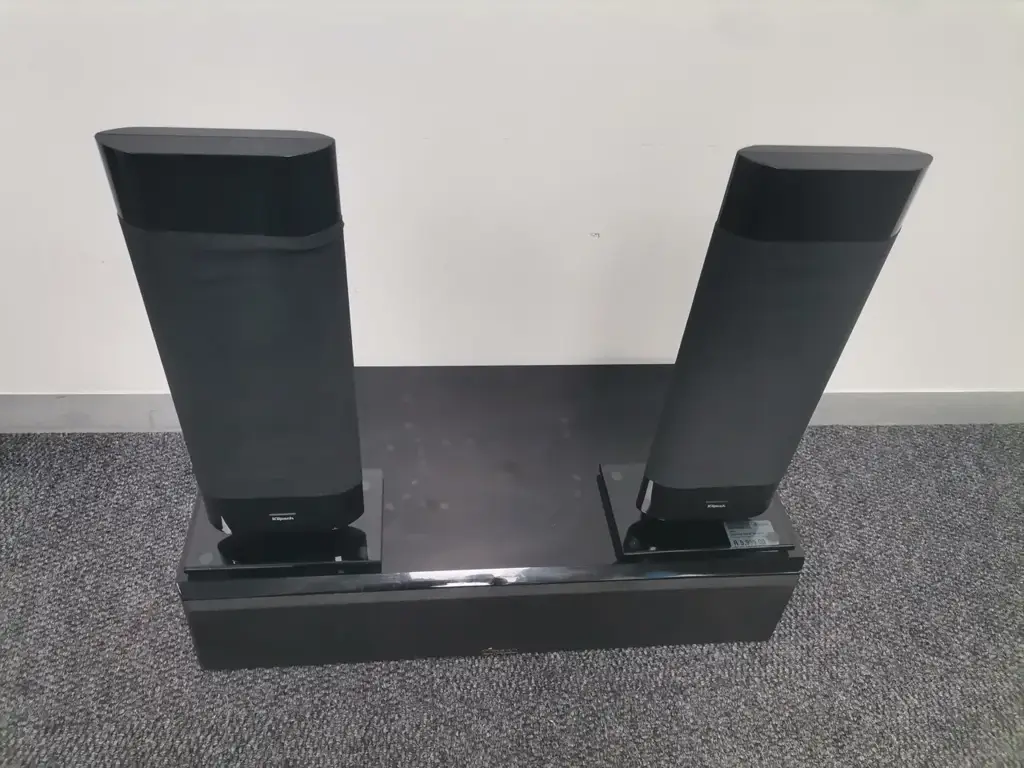 Klipsch Rp-440C Piano Black Center Channel Speaker & 2 Side Speakers - View 3