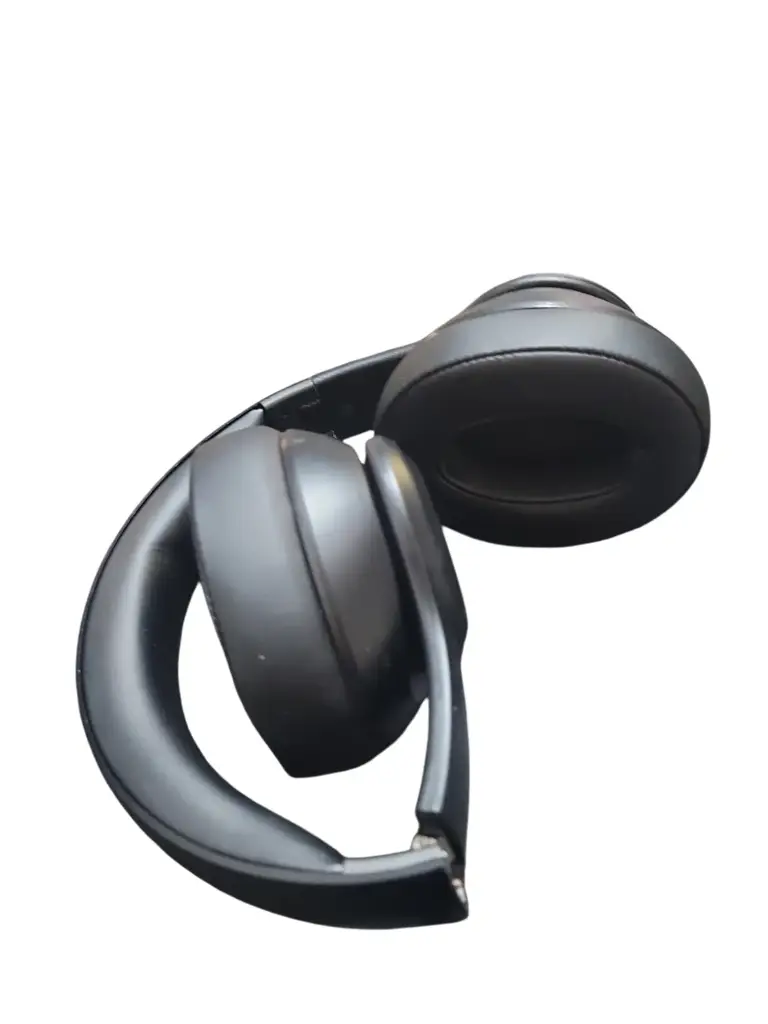 Red E Headphones - Cordless - View 2