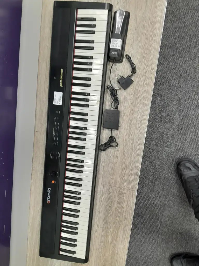 Artesia Performer Digital Piano - View 2