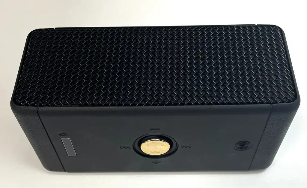 Stylus Av Bt1800 Portable Bluetooth Speaker