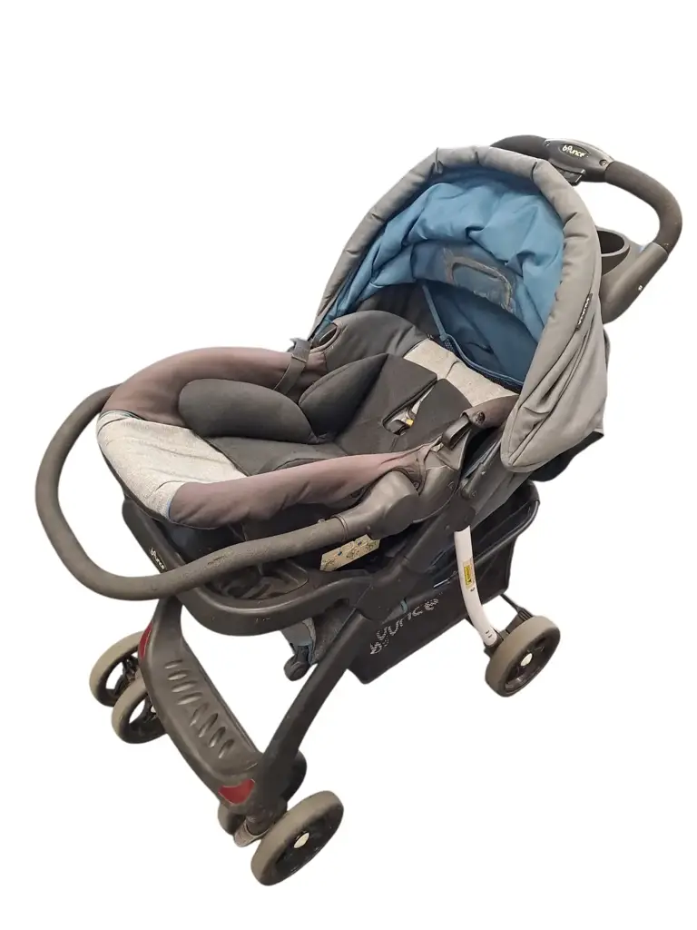 Bounce Baby Travel Stroller And A Car Seat - View 2