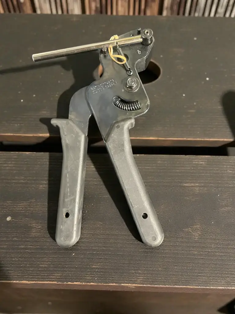 Ball Lok Cable Tie Tensioning Tool