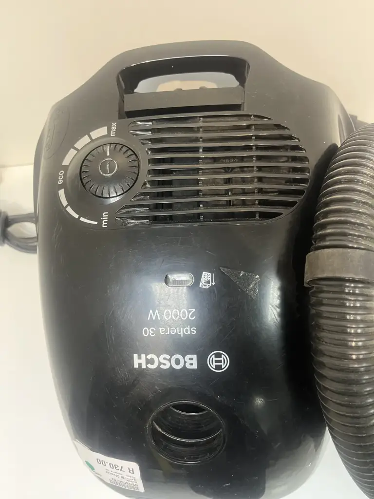 Bosch 2000 W Sphera 30 Vaccum Cleaner - View 3