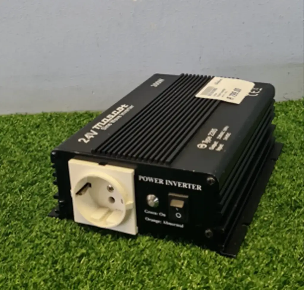Mascot Pure Sine Wave 300W Power Inverter - View 3