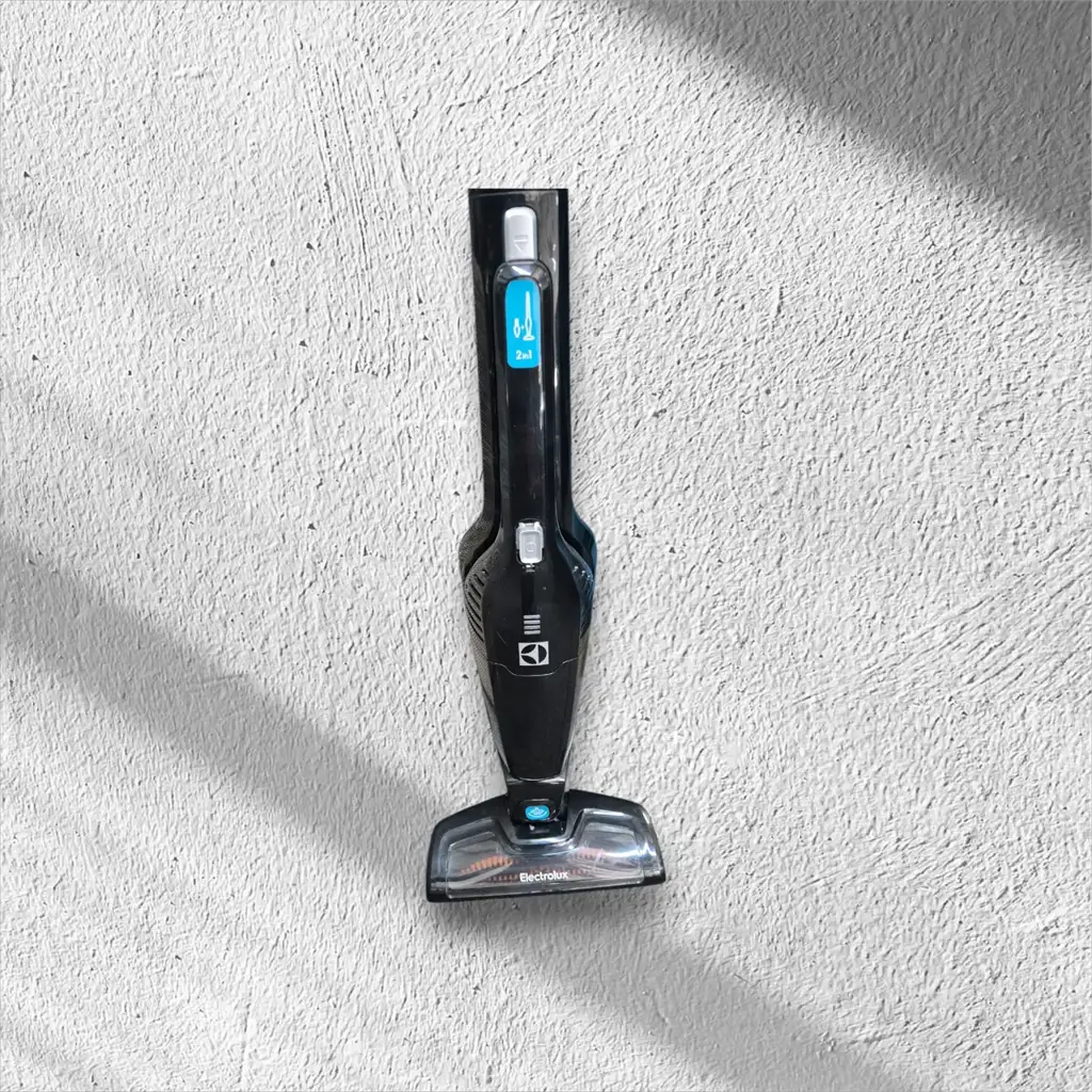 Electrolux 2 In 1 Standing Vacuume - View 2