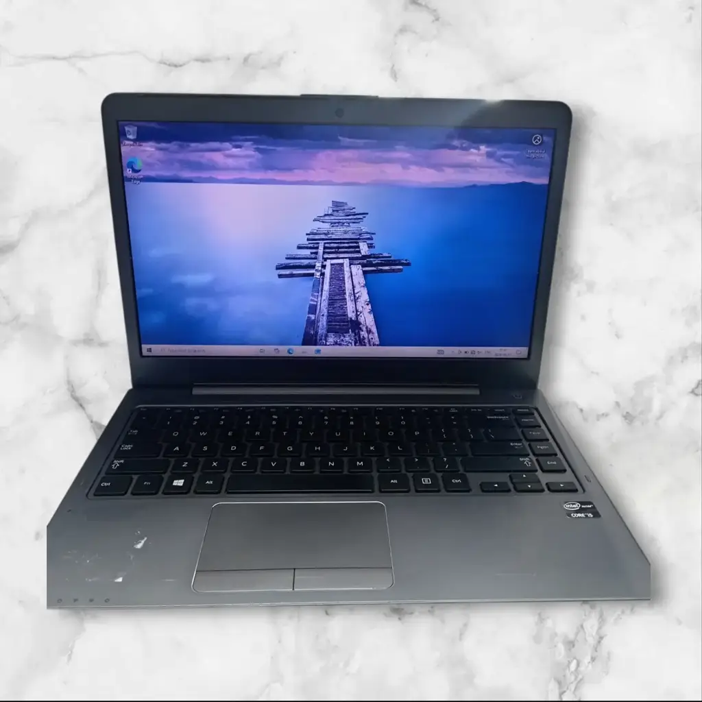 Samsung Np530u3c Laptop