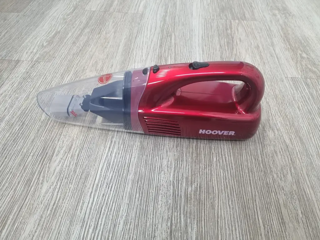 Hoover Twister Ultra 14.8V Portable Vacuum Cleaner - View 2