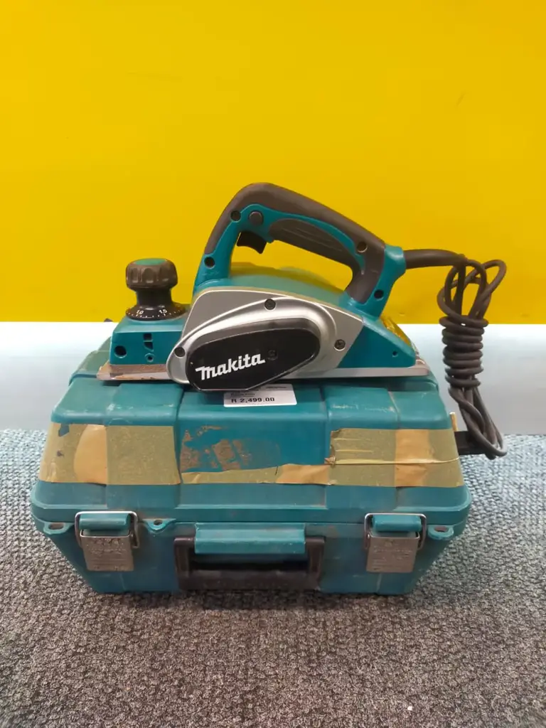 Makita Planer Kp0800k 620W 2.5Mm