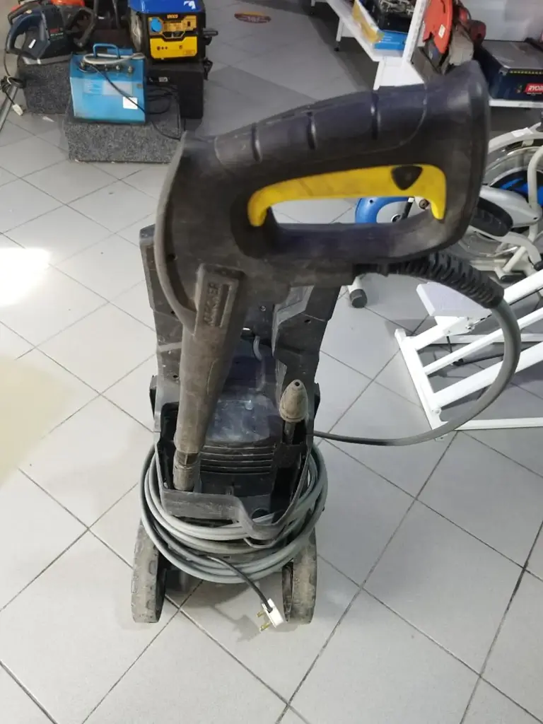 Karcher K 7 Power Flex Pressure Washer - View 2